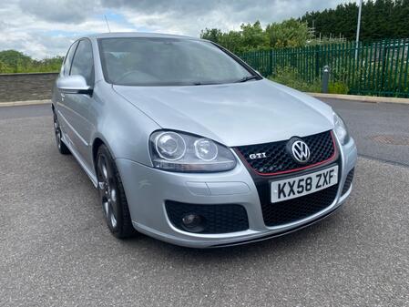 VOLKSWAGEN GOLF 2.0 TFSI GTI