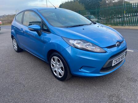 FORD FIESTA 1.25 Style +