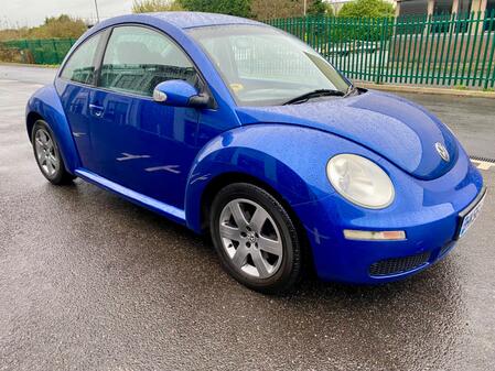 VOLKSWAGEN BEETLE 1.6 Luna