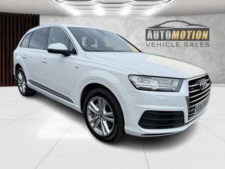 AUDI Q7 3.0 TDI V6 S line